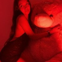 zara_fox44 webcam model