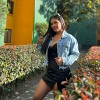 Violetta_sky_a webcam model