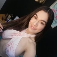 amy_le01's Profile Pic