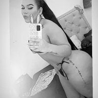 Sara-bigbooty's Avatar Pic