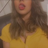 nofacehoney420's Offline Chat Room