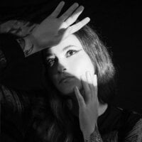 AnnyThompson_'s Avatar Pic