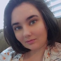 Lonelyhousewife92 webcam model