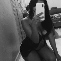 Ariana031 webcam model