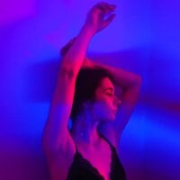 LizaMilIs' Offline Chat Room