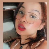 Karlaliones69's Profile Pic