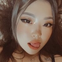 lily_lee1's Profile Pic