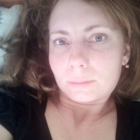 LisaCristals' Offline Chat Room