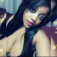 Bustybabe4Uxx webcam
