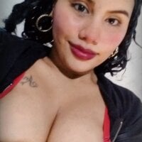 Aris_howell20 webcam model