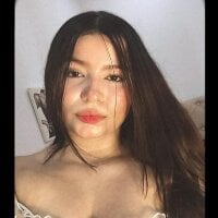 dayis_miller webcam model