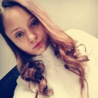KattySunn Adlı Modelin Çevrimdışı Sohbet Odası
