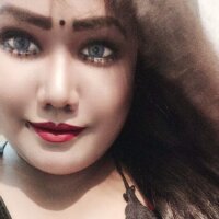 Naaz1003 model avatar
