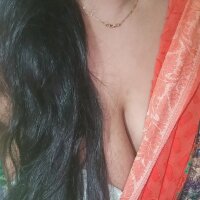 Vidhurani1194 naked in live sex video chat
