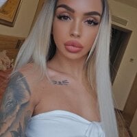 AprilHadid webcam model