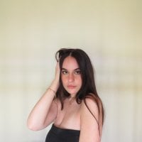 ariannaxoxo's Offline Chat Room