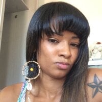 غرفة دردشة Annaferraz13 دون اتصال