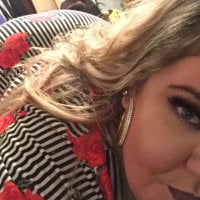 BBW-Nicole_Sexxxy's Offline Chat Room