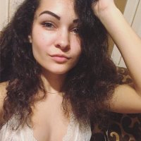 AriannaGrey's Offline Chat Room