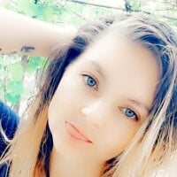 Evelyn94 Offline Chatraum