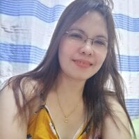 HOTTIE_MILF webcam model