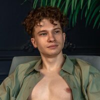 pierre_curly's Profile Pic
