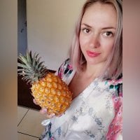 MicheleSoul Adlı Modelin Çevrimdışı Sohbet Odası