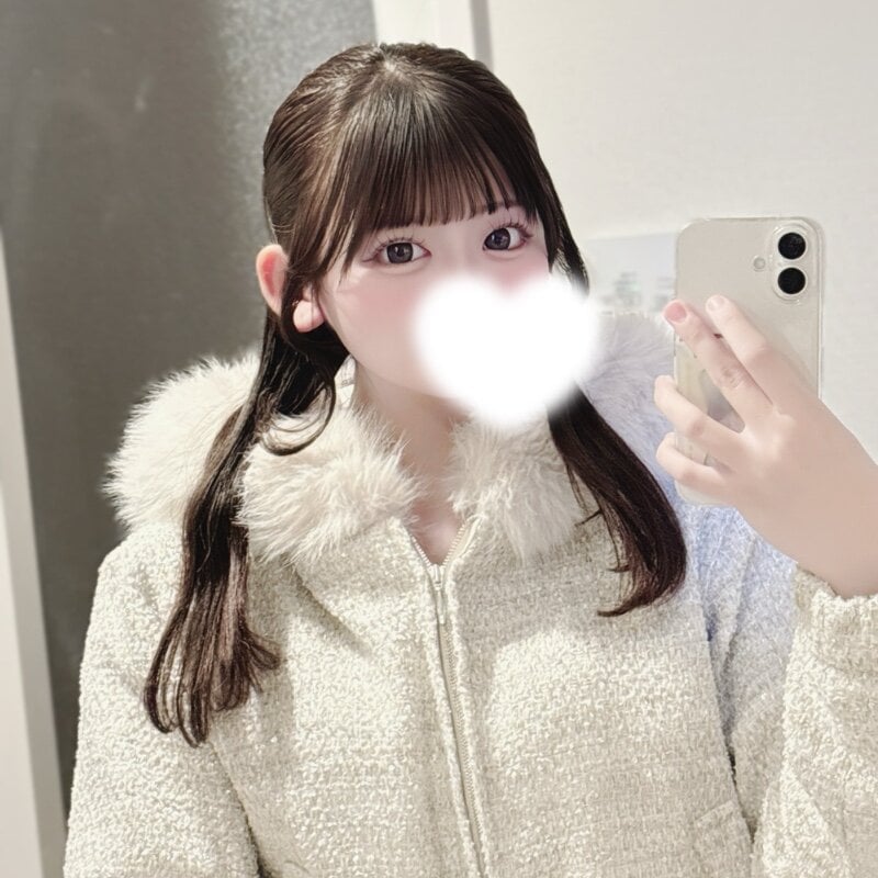 shina_mo_n_ch's nudes and profile