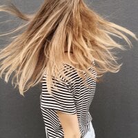 Gwen_Fox_'s Offline Chat Room