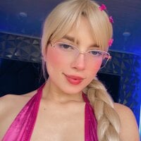 TALIANA_18's Avatar Pic