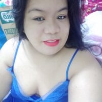 Model xxsweetshybabe