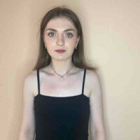 EmiIyHunt's Offline Chat Room