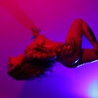 Leah_Prada_'s Offline Chat Room