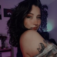 Pauilina's Avatar Pic