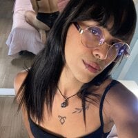Pretty_Ivonny webcam model