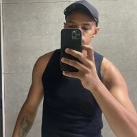 123Loius webcam model