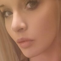 shevellesynn's Offline Chat Room