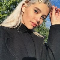 غرفة دردشة MariaLove19 دون اتصال
