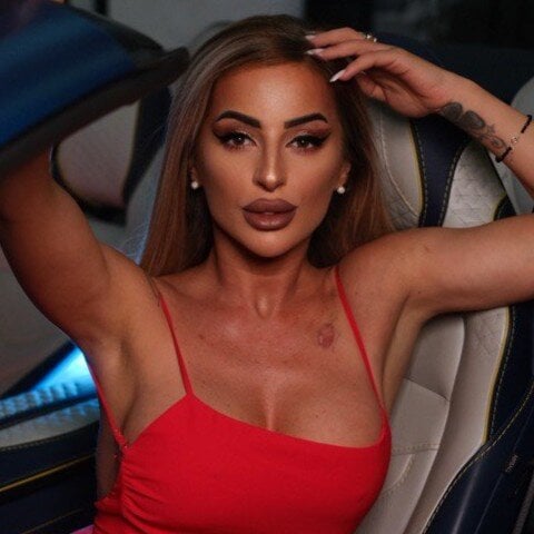 MissEmaDivine
