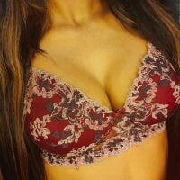 sassy__zaraa webcam model