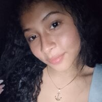 Mia_guitierrez webcam model