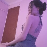 Coralinnee_ webcam