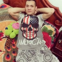 pipelingiraldo's Offline Chat Room