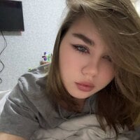 WednesdayMila Poză avatar