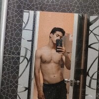 Arturosex's Offline Chat Room