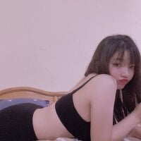 thuha95 Adlı Modelin Çevrimdışı Sohbet Odası