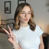 AnnieMossLive Webcam