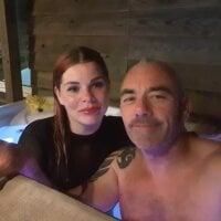 Couplesthatfuck23's Offline Chat Room