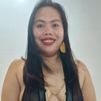 curvysexypinay webcam model