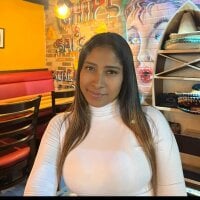 Kylie-Evans' Offline Chat Room